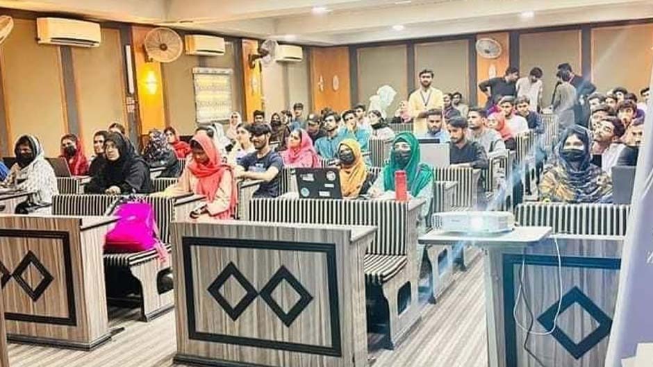 Workshop on microcontrollers, sensors and actuators at NCRAAI